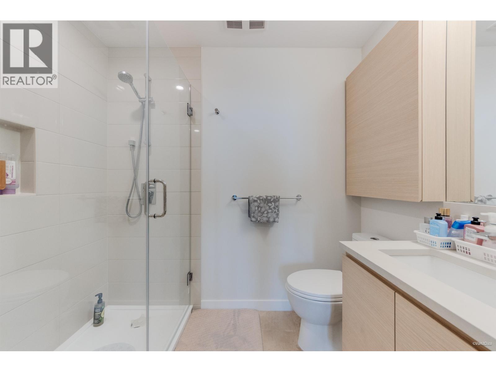 2704 2186 Gilmore Avenue, Burnaby, British Columbia  V5C 0N7 - Photo 13 - R3095868