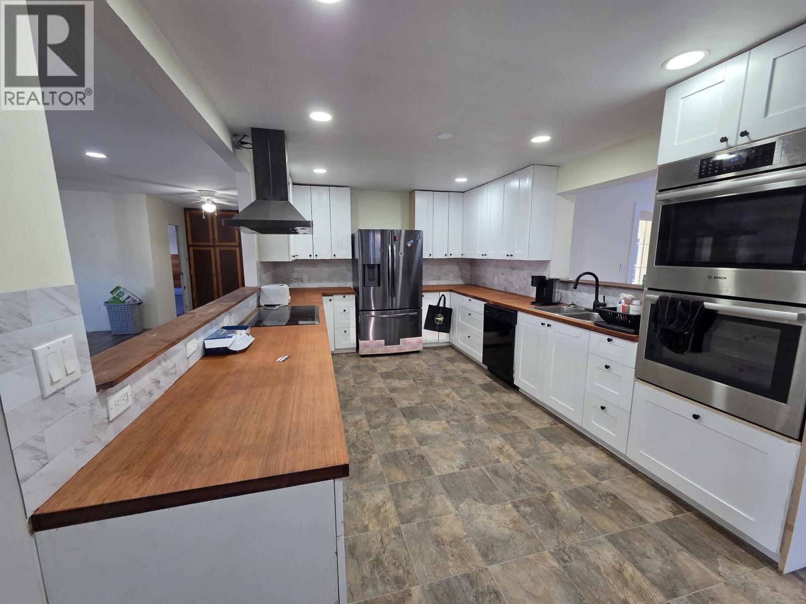 3137 Kofoed Drive, Terrace, British Columbia  V8G 3P8 - Photo 2 - R3080024