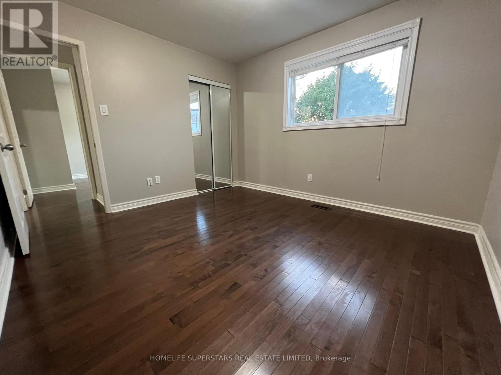 ( Upper ) - 131 Alicewood Court, Toronto, Ontario  M9V 3Y1 - Photo 15 - W12842308