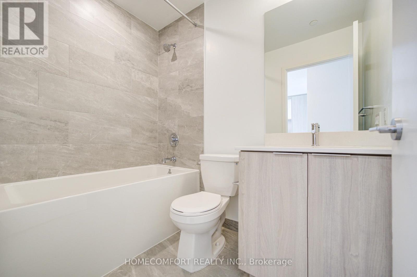 3807 - 395 Square One Drive, Mississauga, Ontario  L5B 0P6 - Photo 22 - W12842320