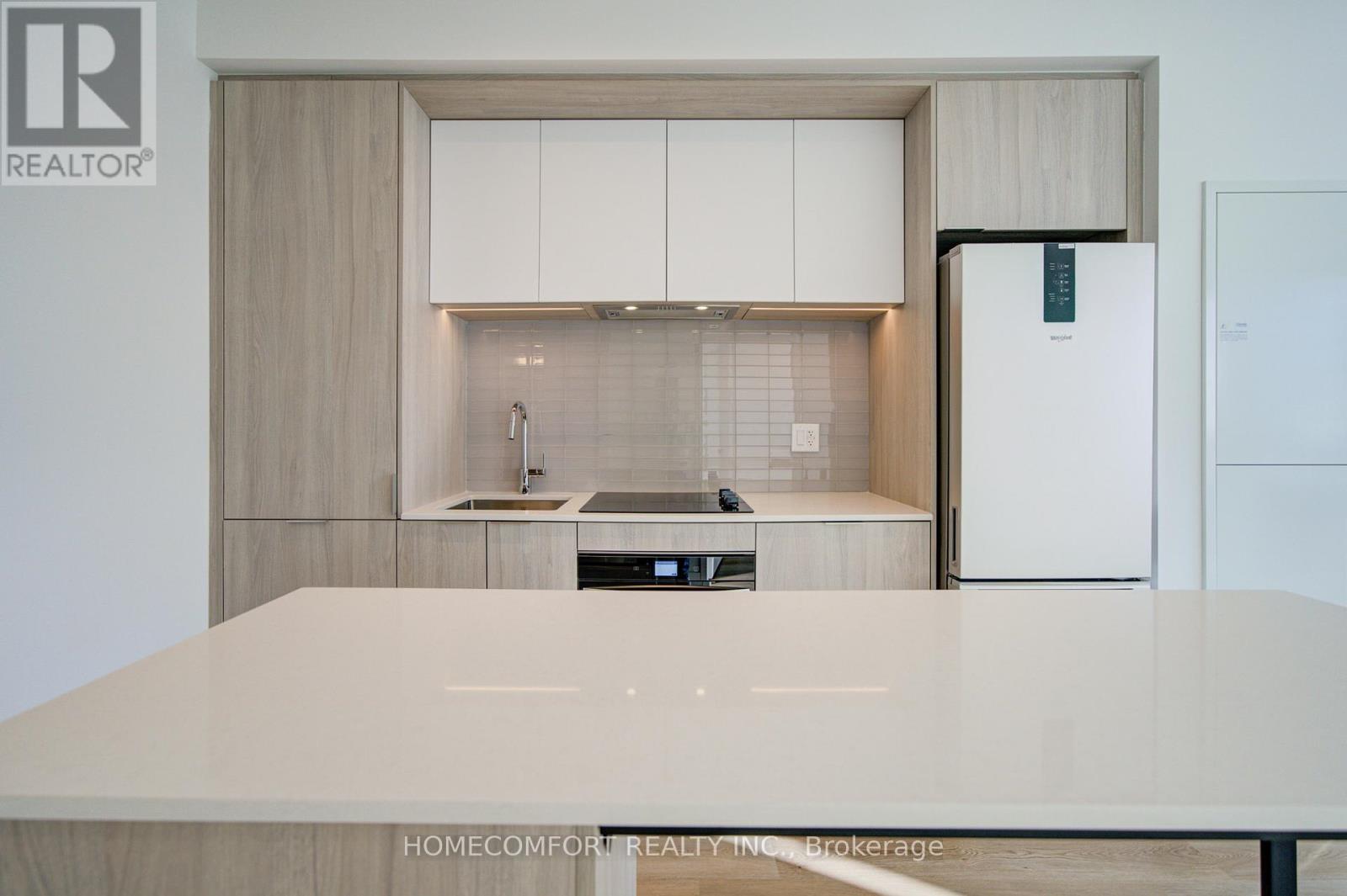 3807 - 395 Square One Drive, Mississauga, Ontario  L5B 0P6 - Photo 23 - W12842320