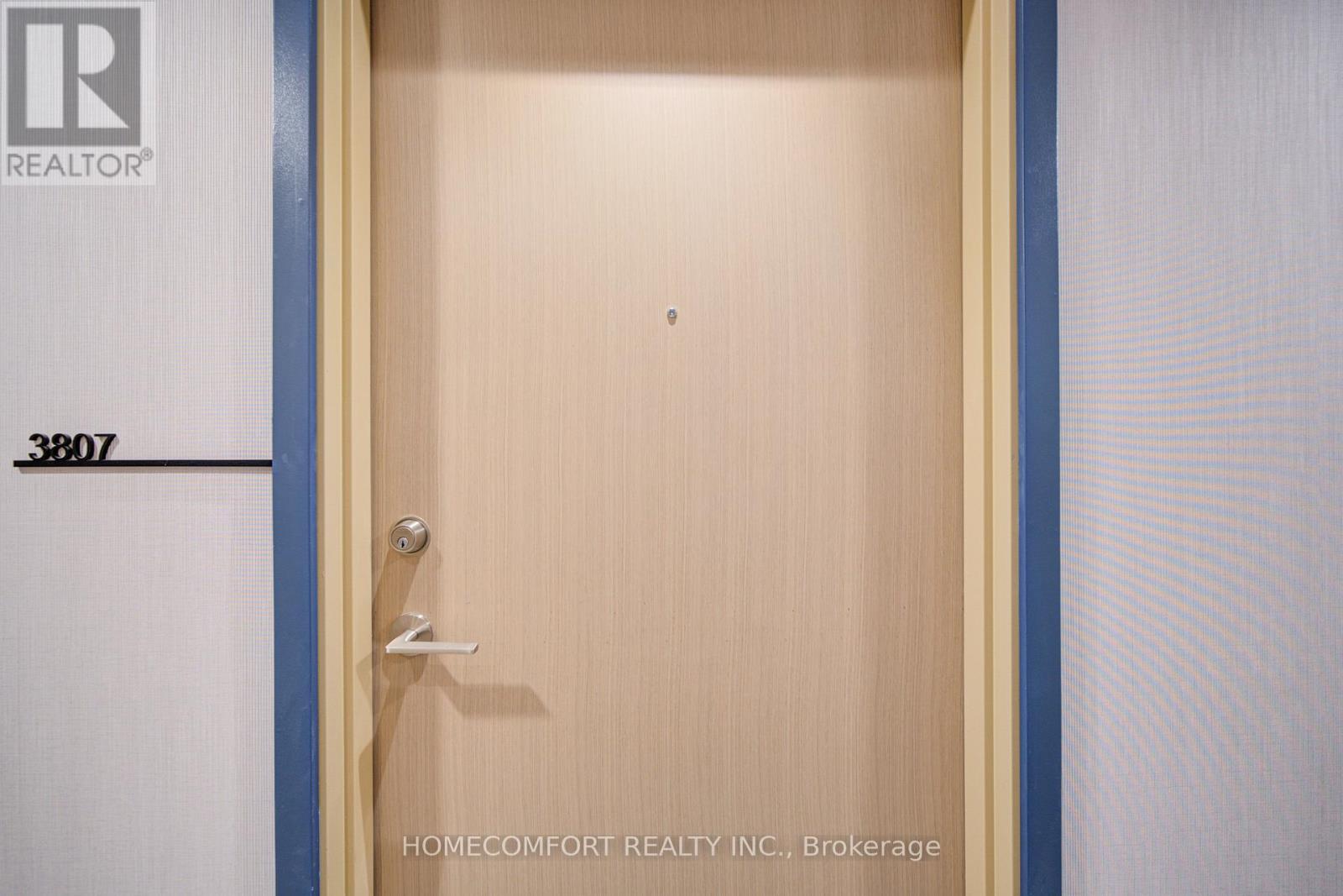 3807 - 395 Square One Drive, Mississauga, Ontario  L5B 0P6 - Photo 9 - W12842320