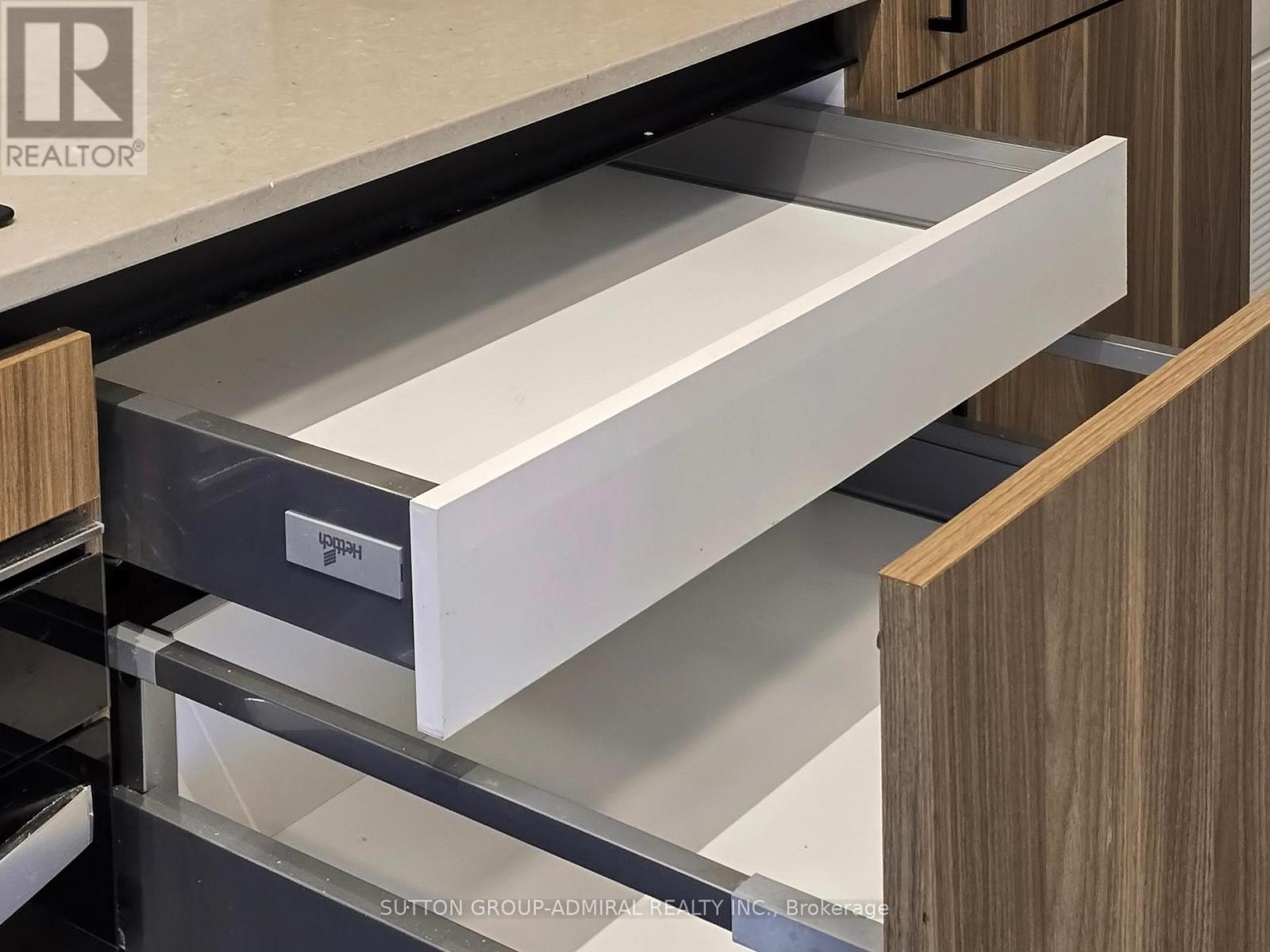 410 - 1285 Dupont Street, Toronto, Ontario  M6H 0E3 - Photo 12 - W12842324