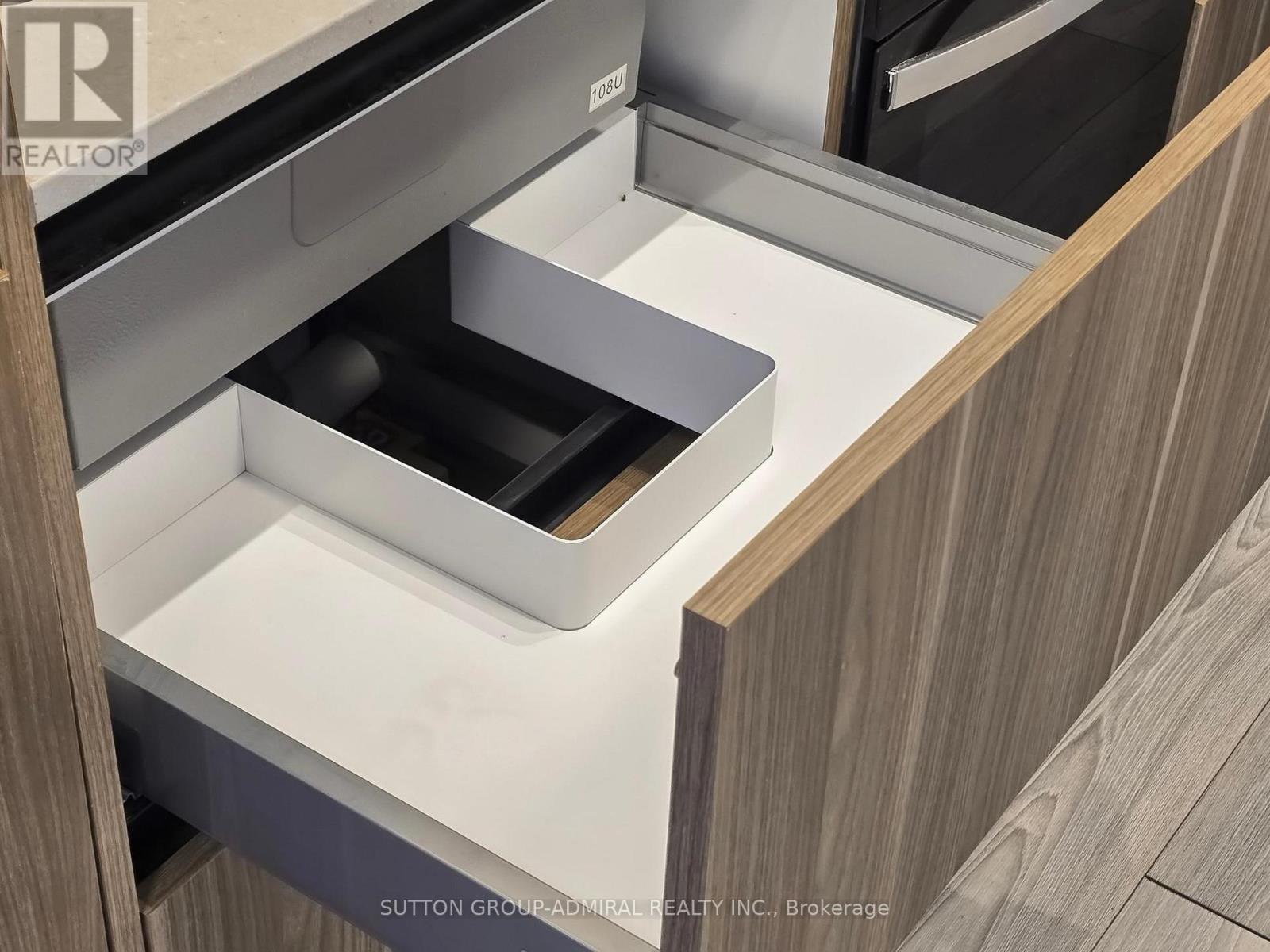 410 - 1285 Dupont Street, Toronto, Ontario  M6H 0E3 - Photo 13 - W12842324