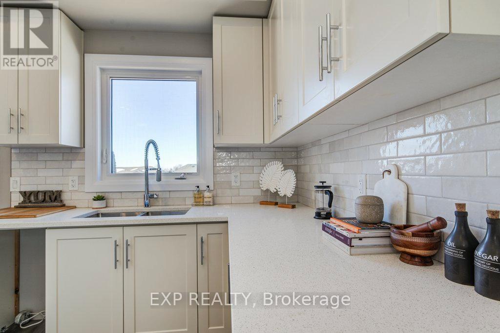 Unknown Address, ,     - Photo 10 - X12842310