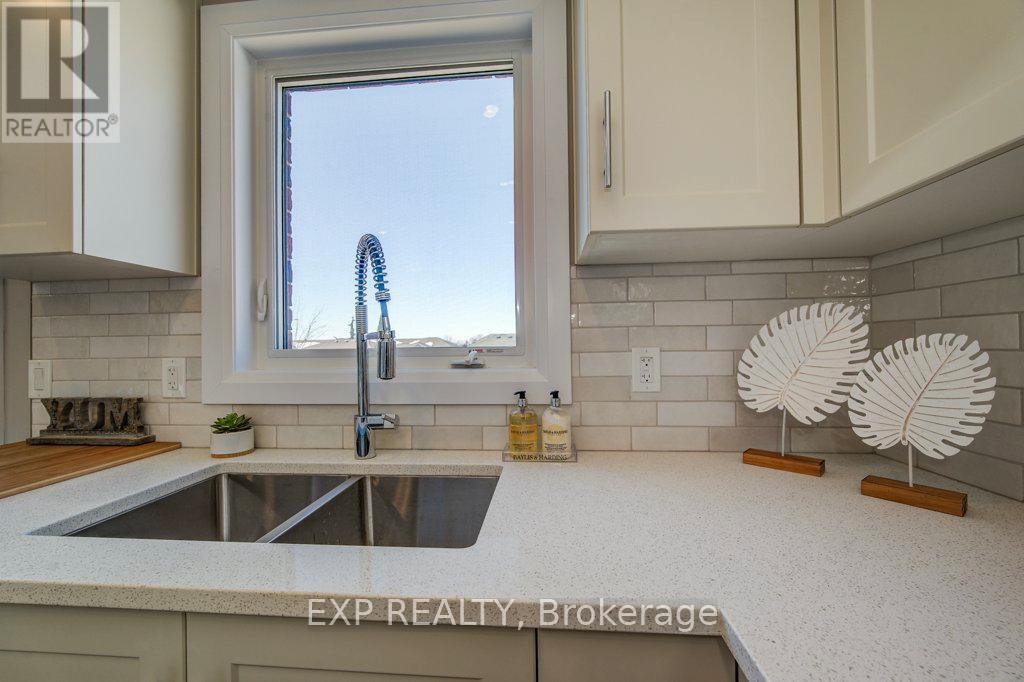 Unknown Address, ,     - Photo 12 - X12842310