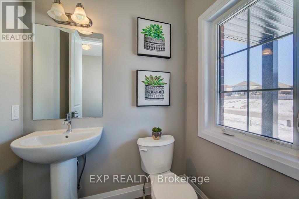 Unknown Address, ,     - Photo 3 - X12842310