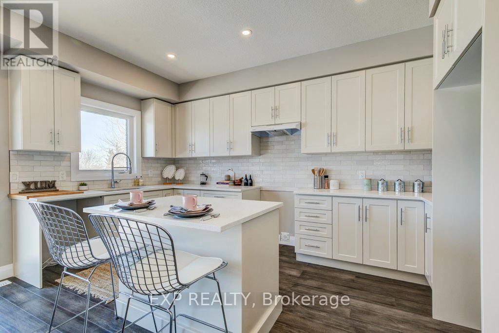 Unknown Address, ,     - Photo 5 - X12842310