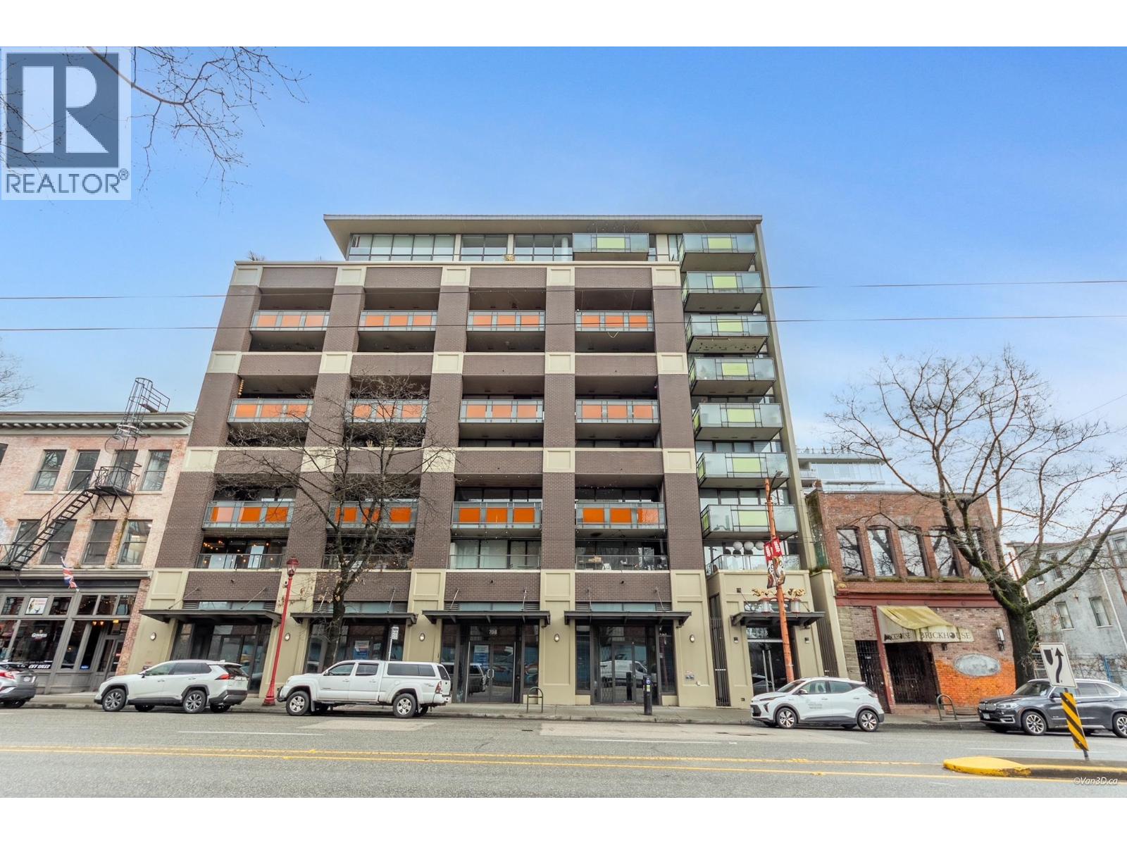 806 718 Main Street, Vancouver, British Columbia V6A 0B1 - Photo 1 - R3095814