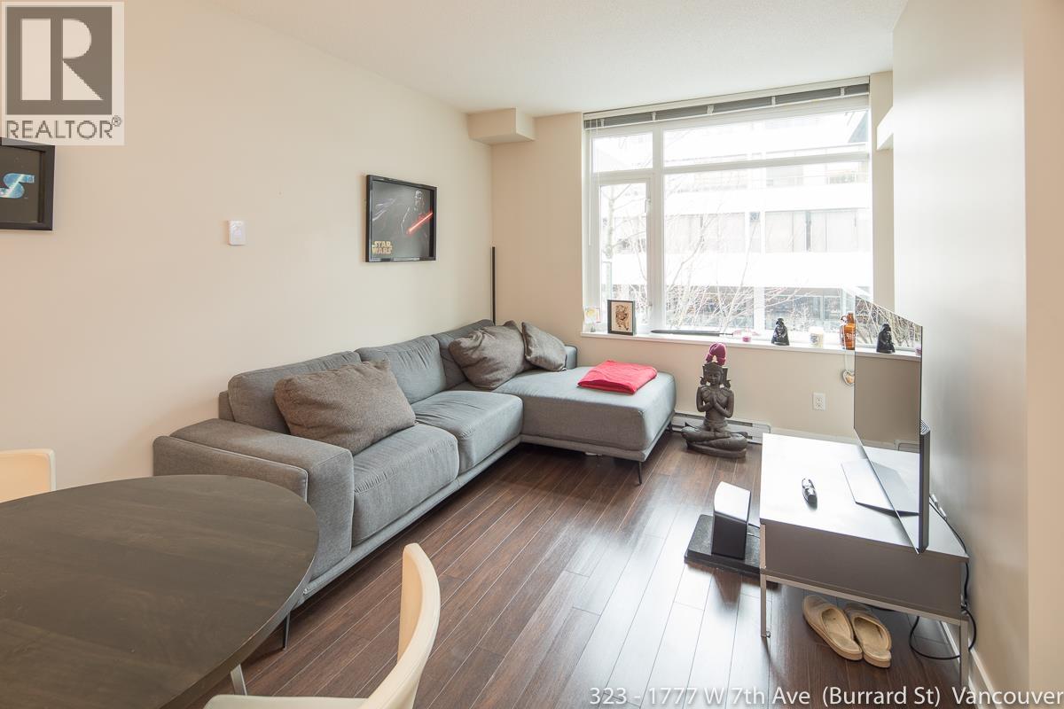 323 1777 W 7th Avenue, Vancouver, British Columbia  V6J 0E5 - Photo 6 - R3088314