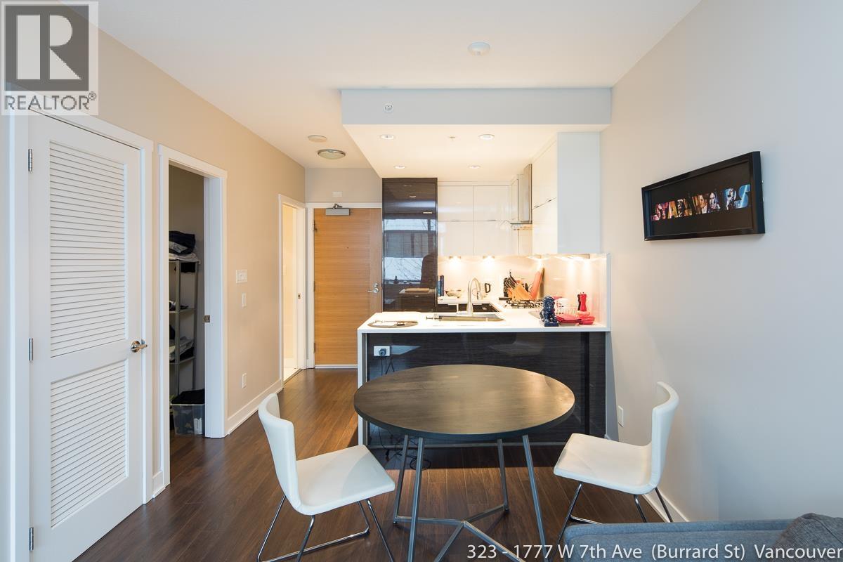 323 1777 W 7th Avenue, Vancouver, British Columbia  V6J 0E5 - Photo 9 - R3088314