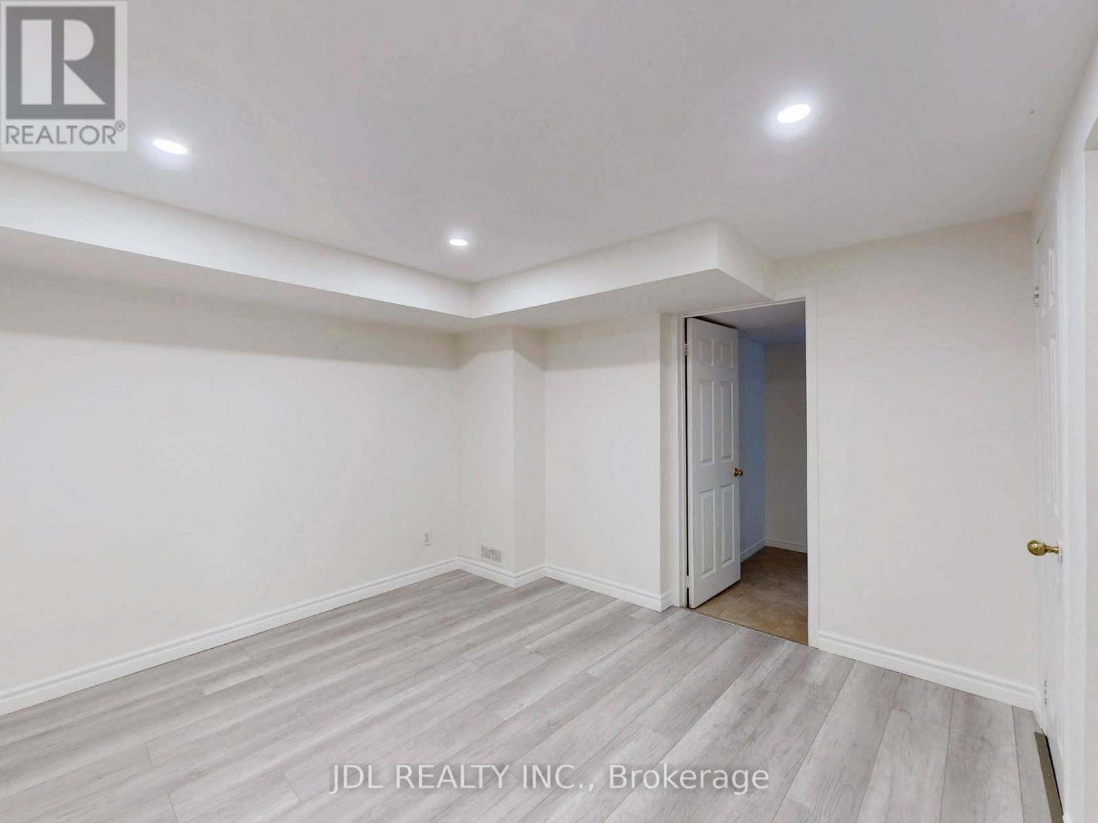 112 - 2205 South Millway, Mississauga, Ontario  L5L 3T2 - Photo 31 - W12820350