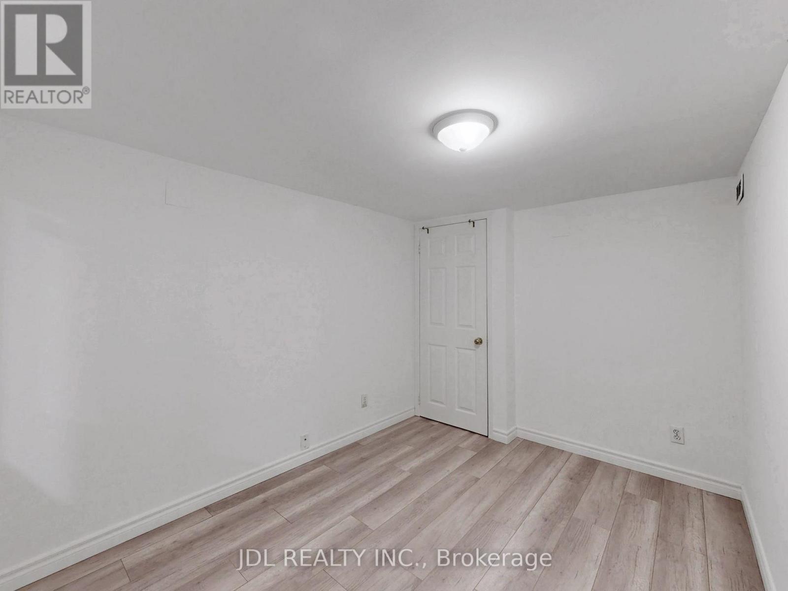 112 - 2205 South Millway, Mississauga, Ontario  L5L 3T2 - Photo 33 - W12820350
