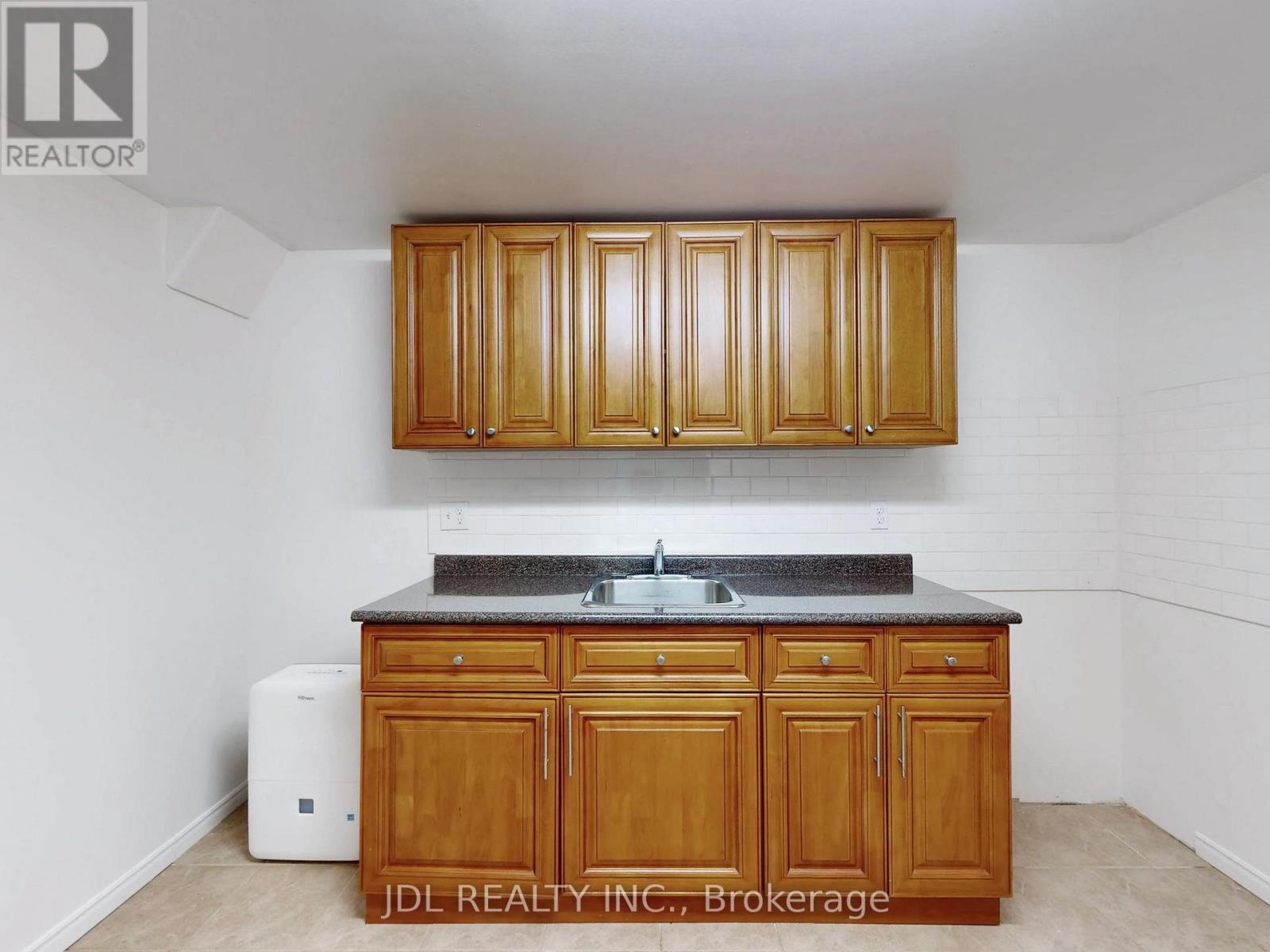 112 - 2205 South Millway, Mississauga, Ontario  L5L 3T2 - Photo 40 - W12820350