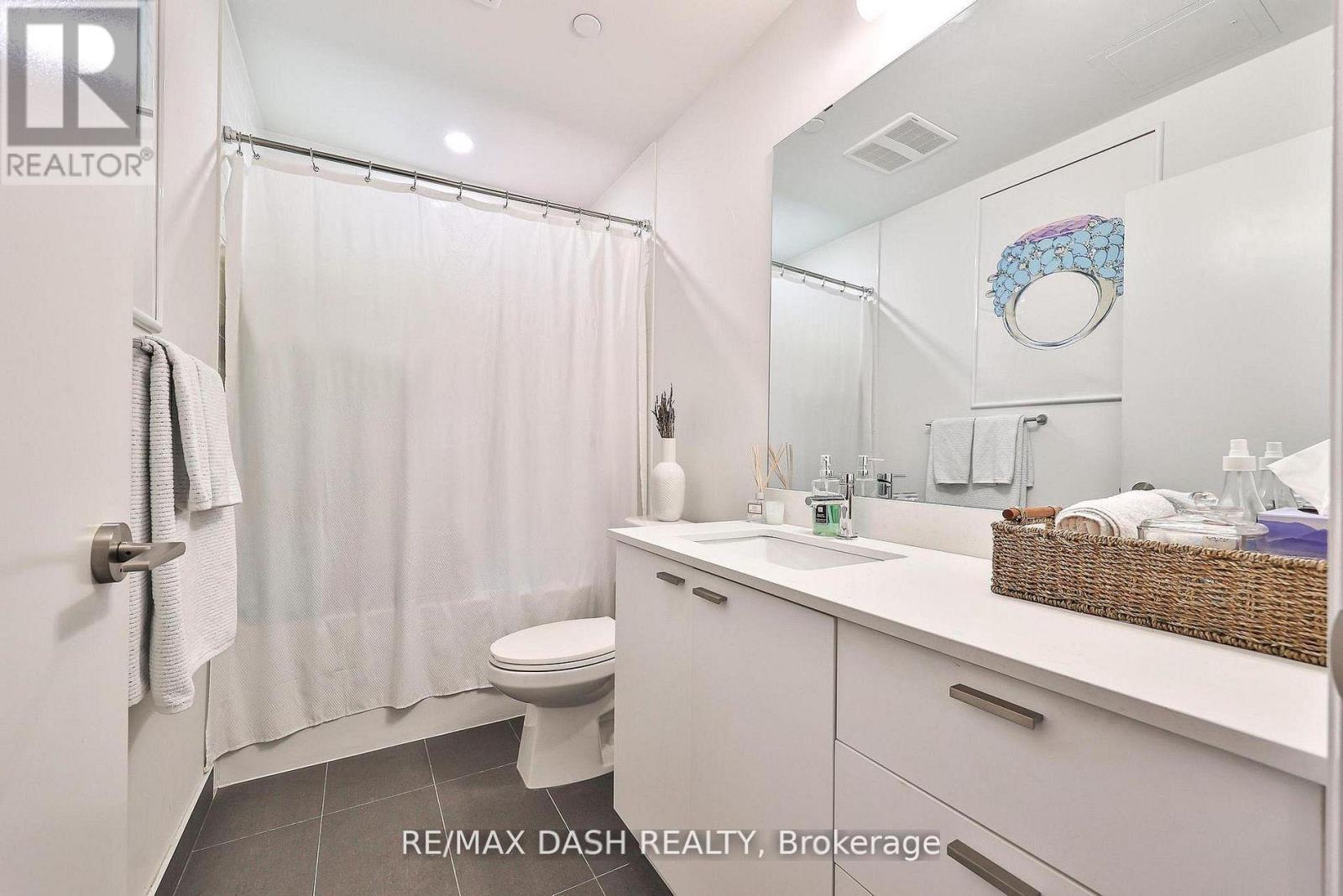 1215e - 576 Front Street W, Toronto, Ontario  M5V 1C1 - Photo 21 - C12842332