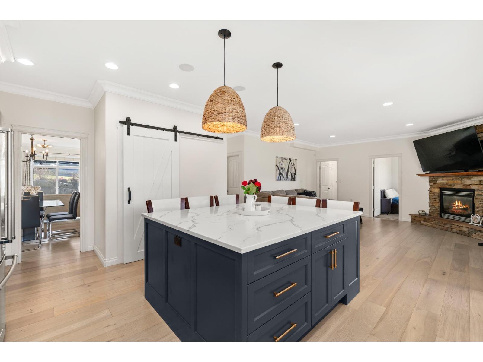 36395 Westminster Drive, Abbotsford, British Columbia  V3G 3C7 - Photo 11 - R3095843