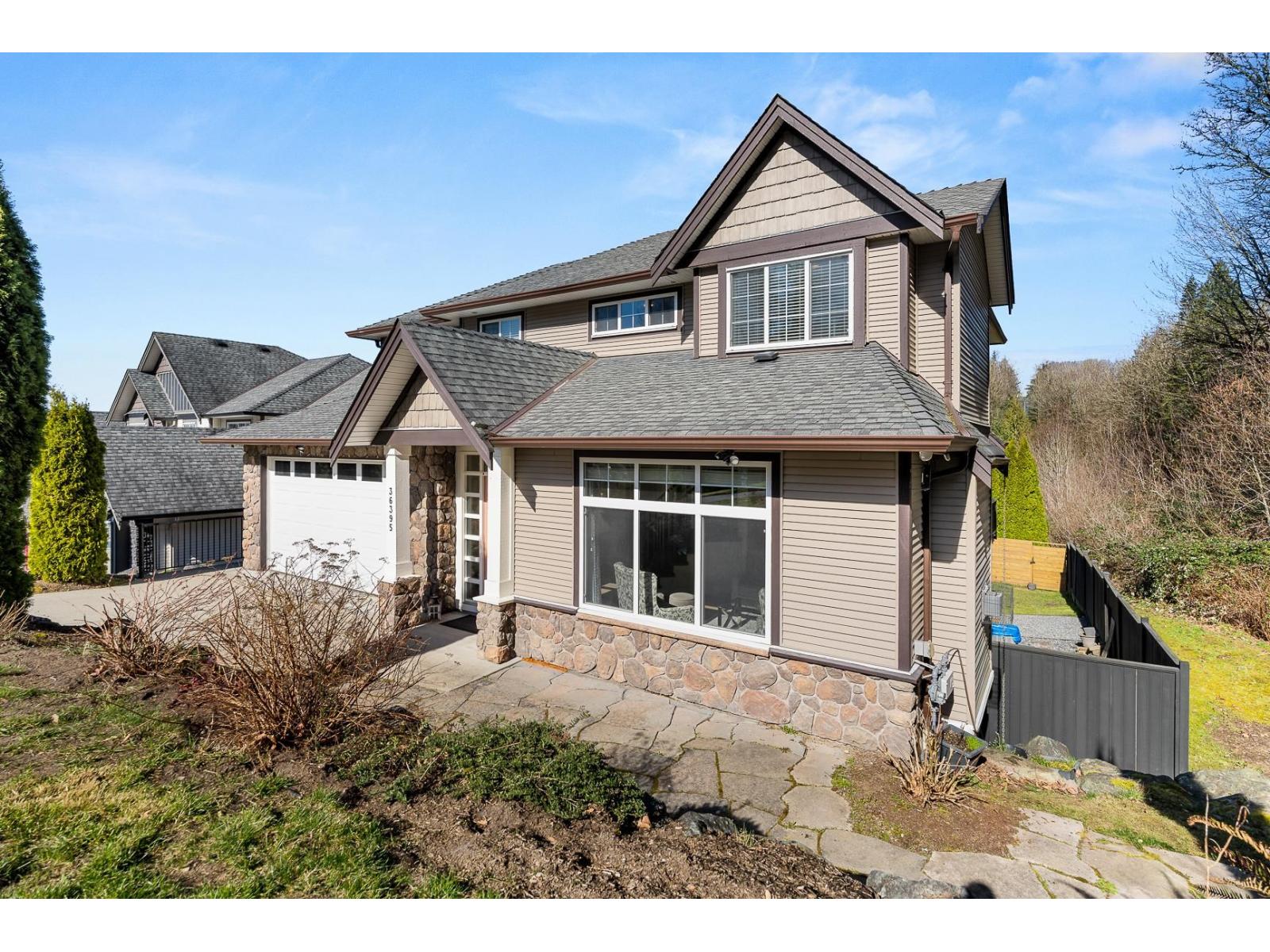 36395 Westminster Drive, Abbotsford, British Columbia  V3G 3C7 - Photo 2 - R3095843