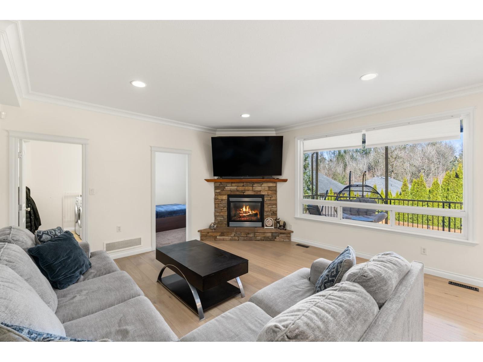 36395 Westminster Drive, Abbotsford, British Columbia  V3G 3C7 - Photo 13 - R3095843