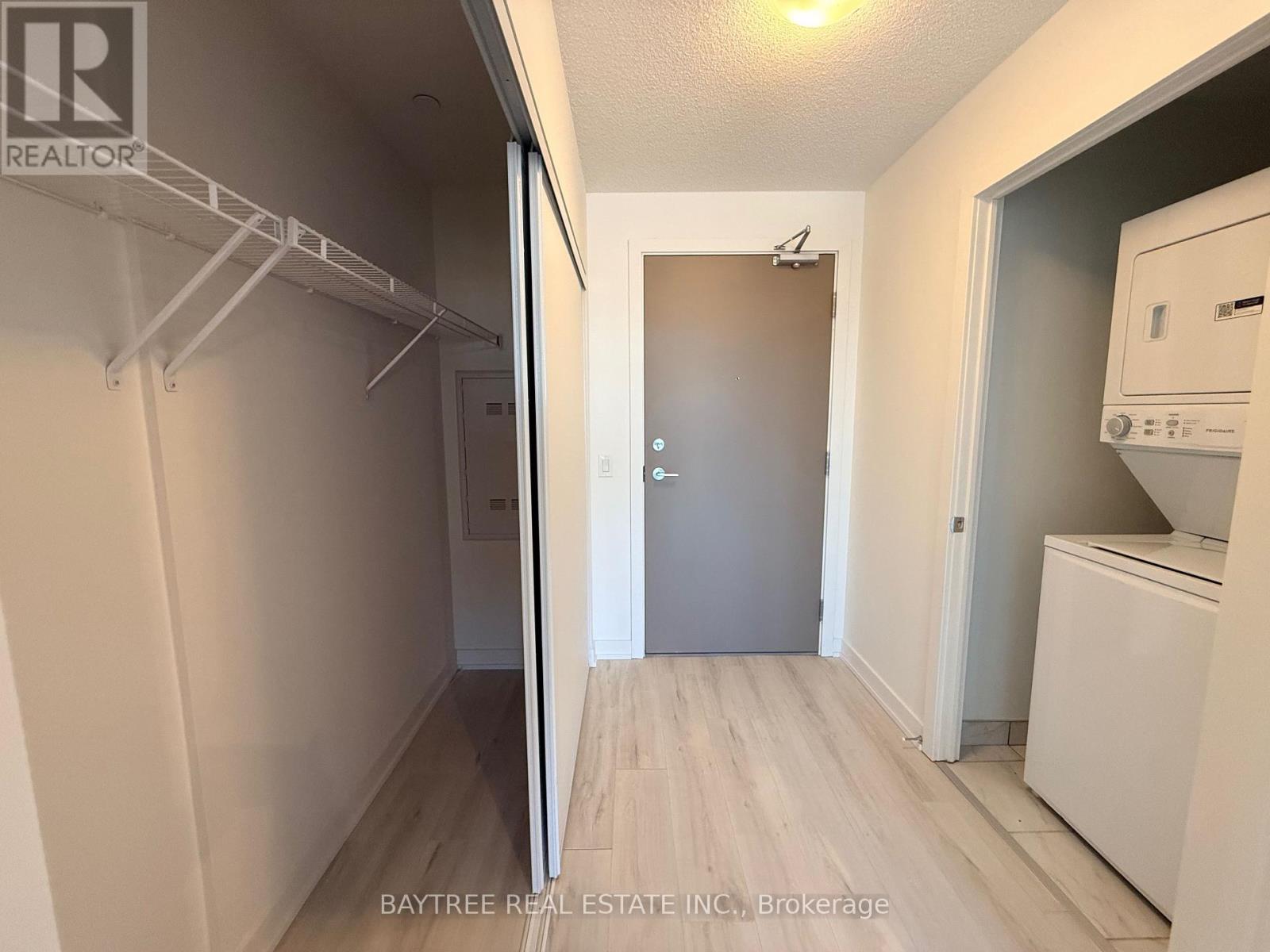 502 - 1010 Sandy Beach Road, Pickering, Ontario  L1W 3V9 - Photo 2 - E12842348