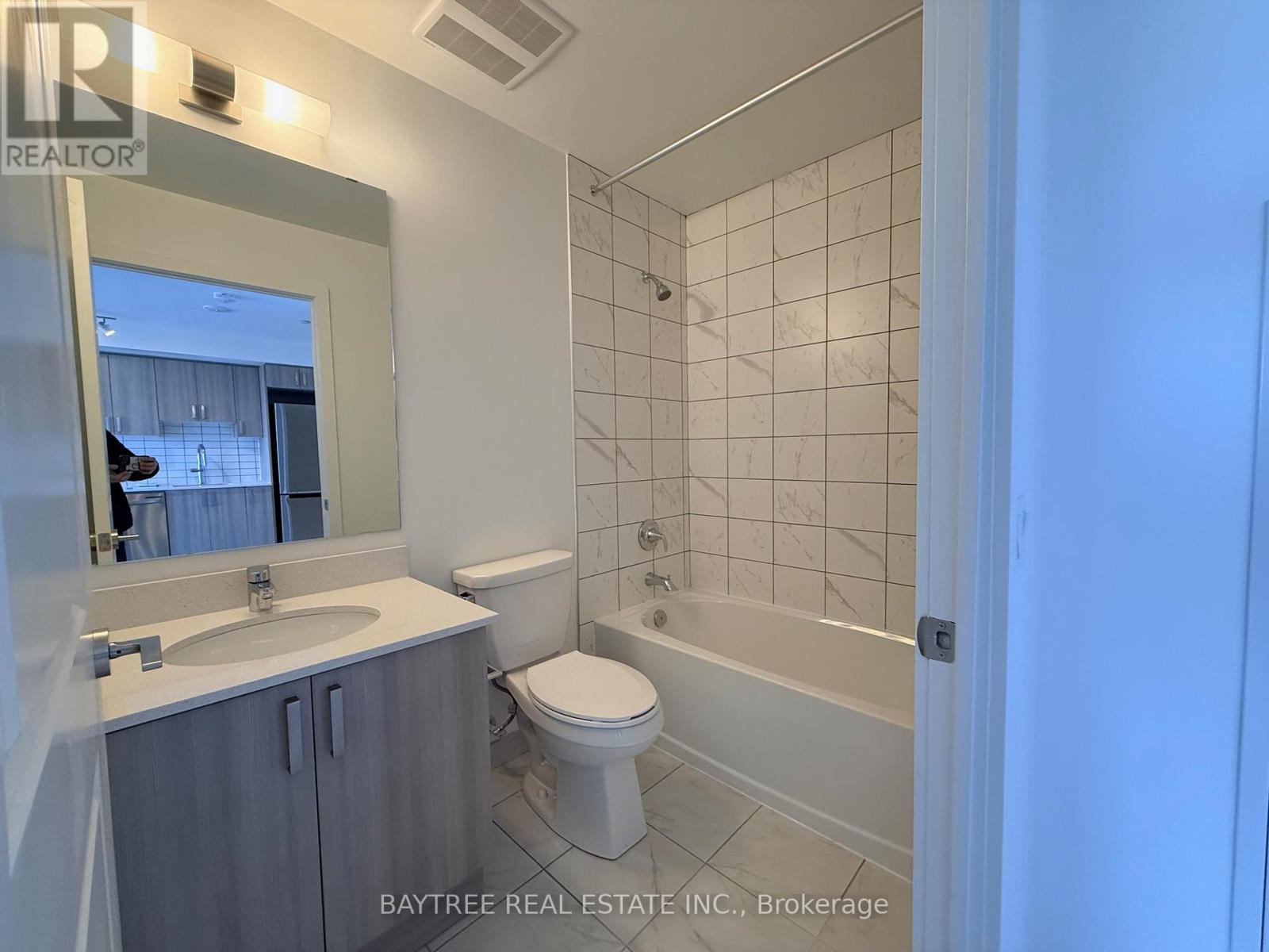 502 - 1010 Sandy Beach Road, Pickering, Ontario  L1W 3V9 - Photo 8 - E12842348