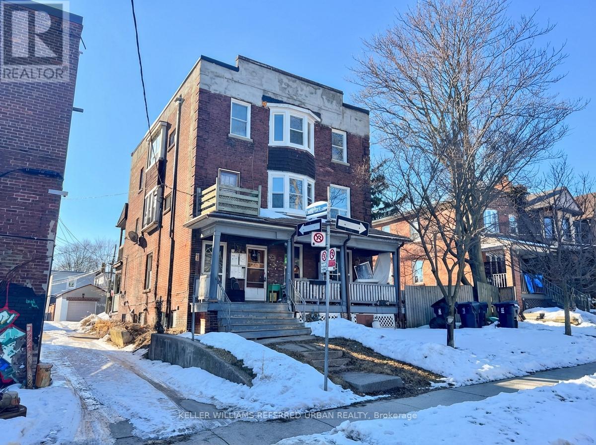 6 REDWOOD AVENUE, Toronto, Ontario