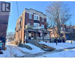 6 REDWOOD AVENUE, Toronto, Ontario