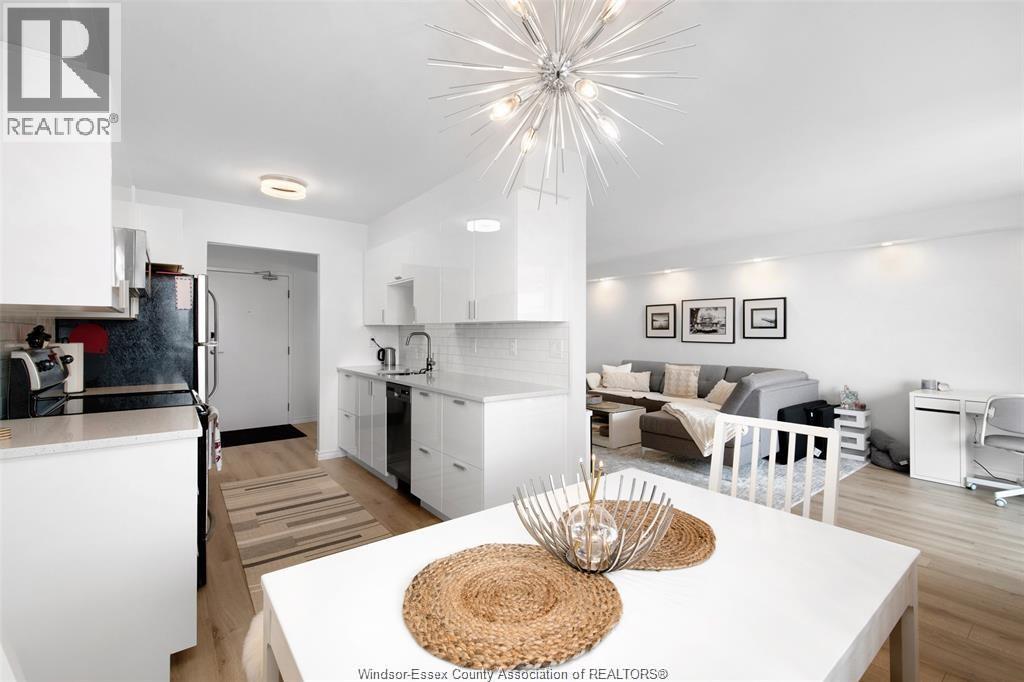 150 PARK Unit# 1807, Windsor, Ontario