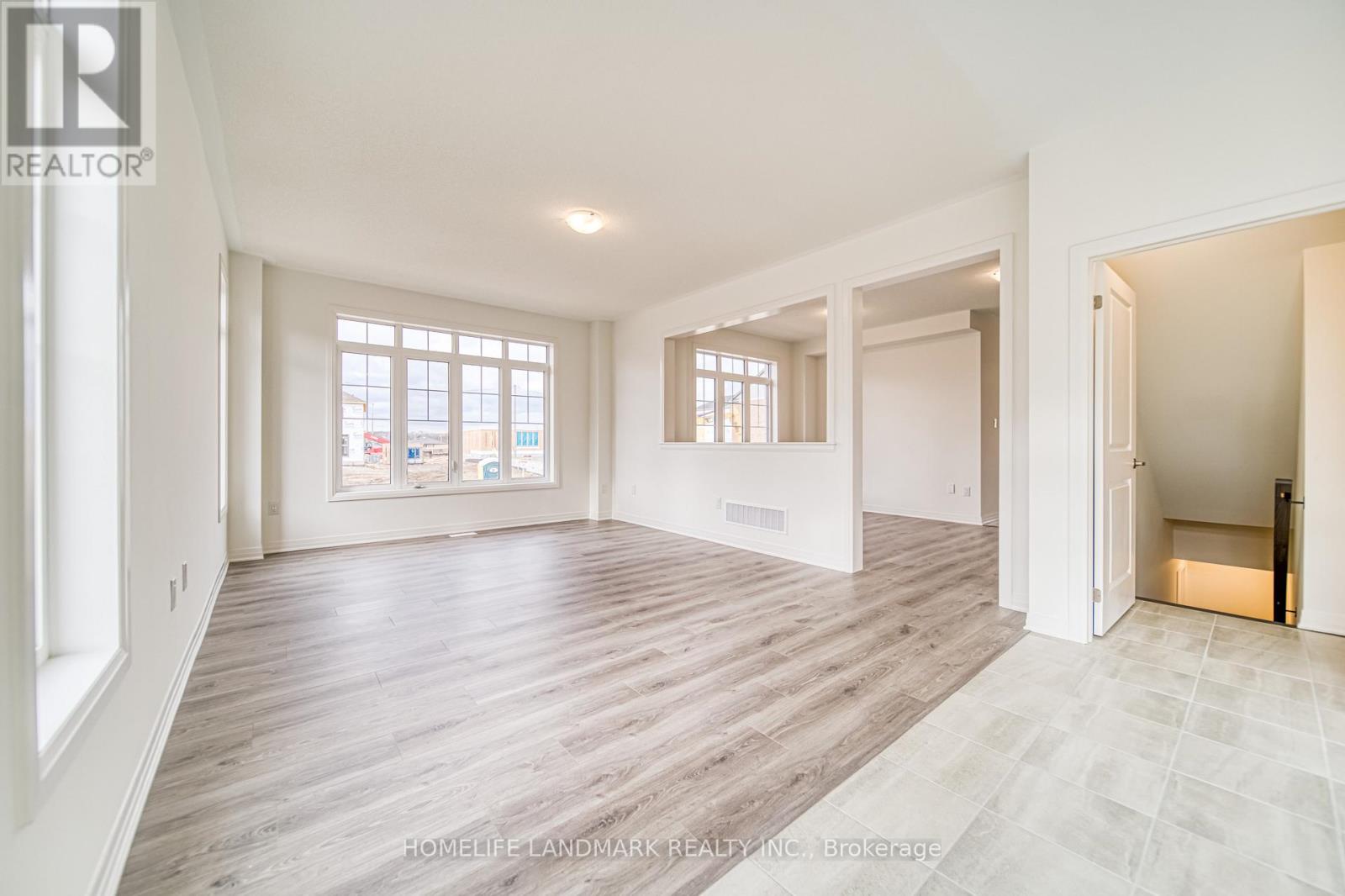 2 Sagewood Avenue, Barrie, Ontario  L9J 0L1 - Photo 11 - S12842346