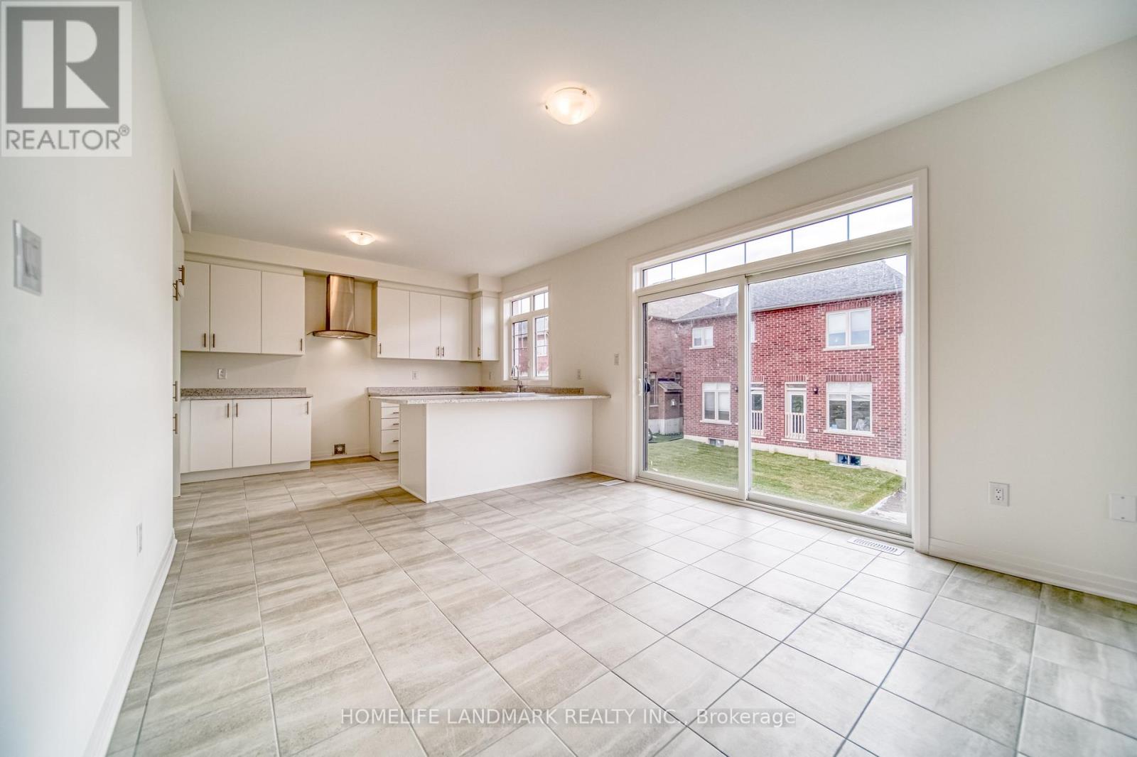 2 Sagewood Avenue, Barrie, Ontario  L9J 0L1 - Photo 12 - S12842346