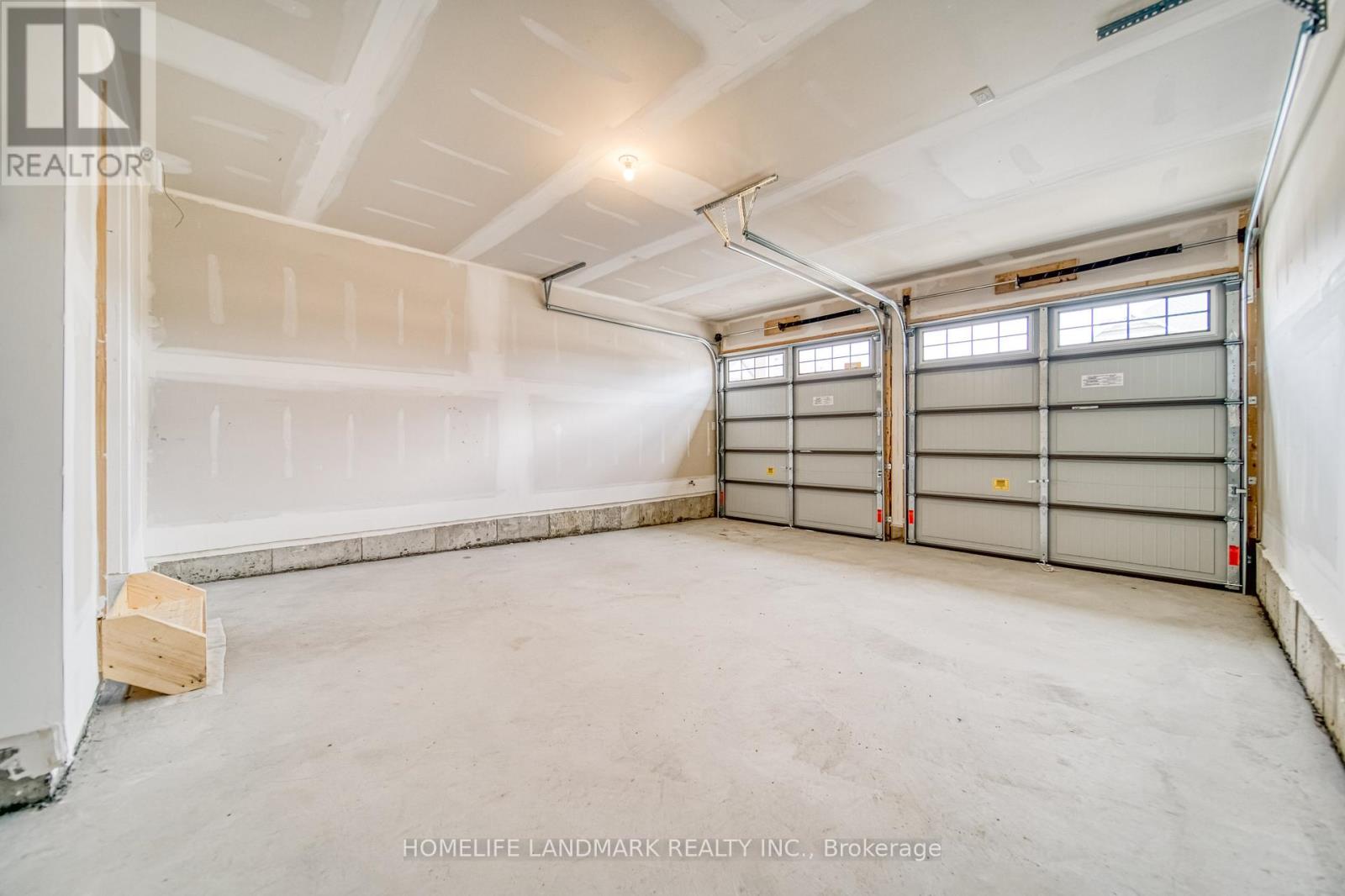 2 Sagewood Avenue, Barrie, Ontario  L9J 0L1 - Photo 30 - S12842346