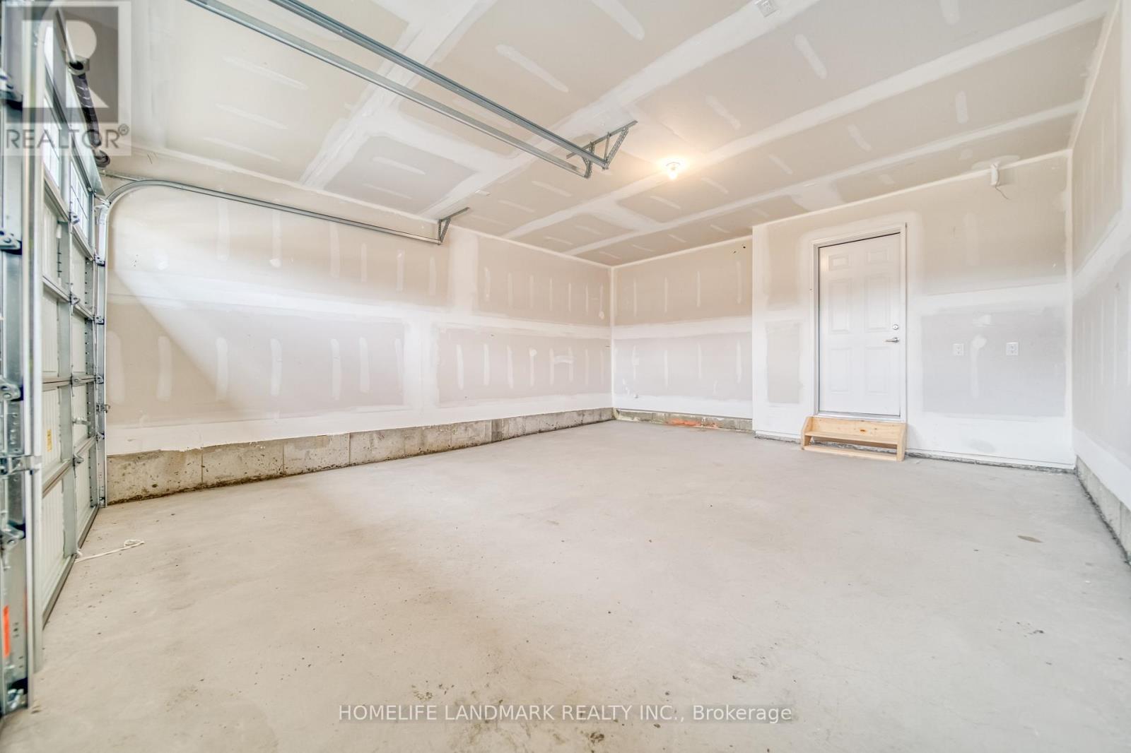 2 Sagewood Avenue, Barrie, Ontario  L9J 0L1 - Photo 31 - S12842346