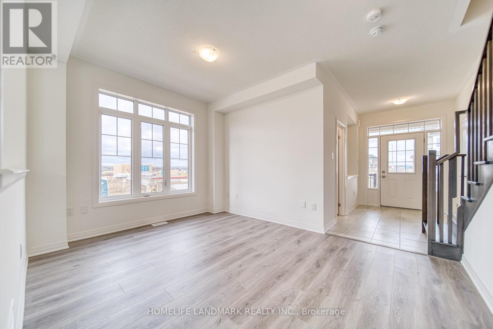 2 Sagewood Avenue, Barrie, Ontario  L9J 0L1 - Photo 6 - S12842346