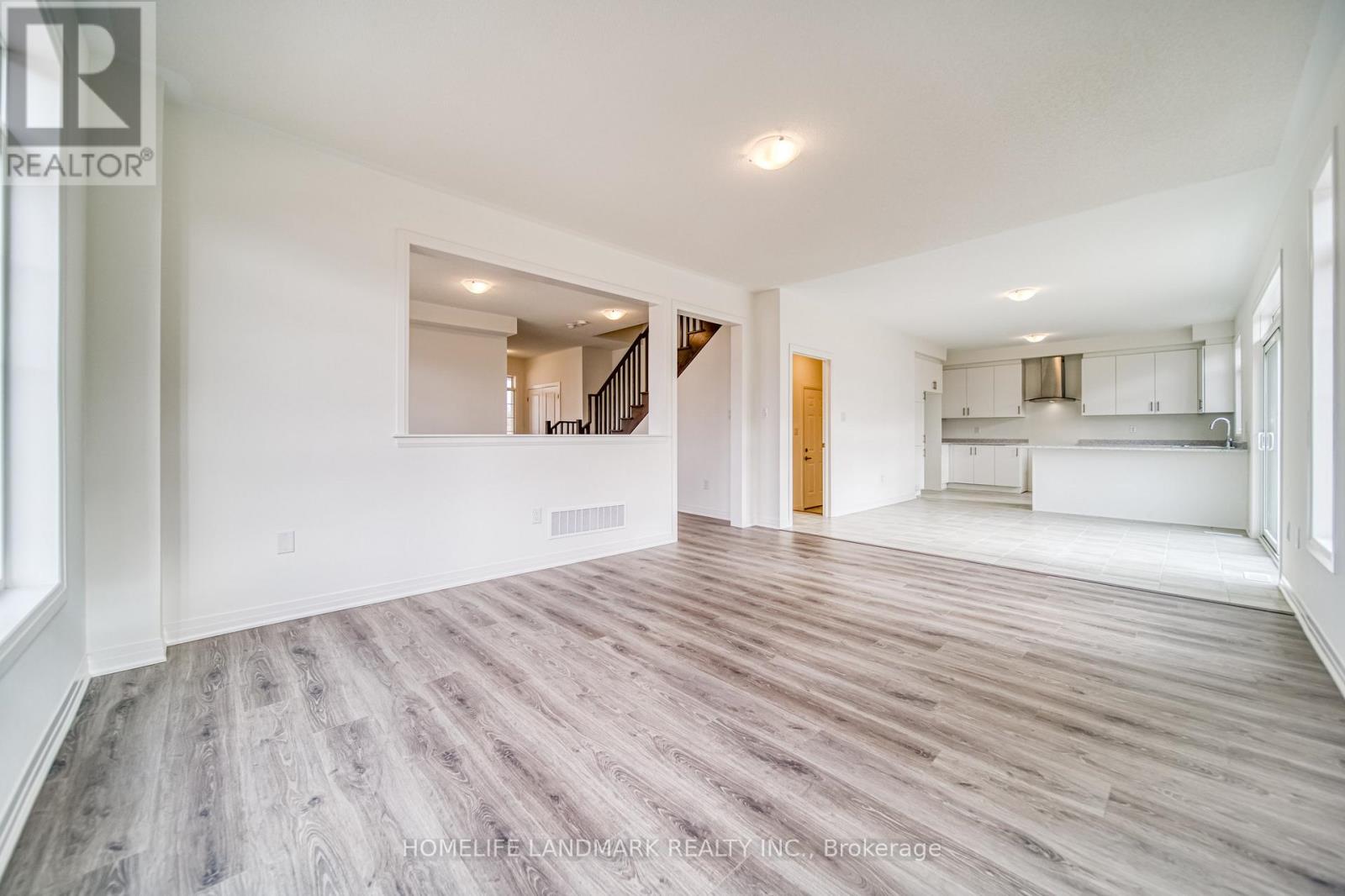 2 Sagewood Avenue, Barrie, Ontario  L9J 0L1 - Photo 8 - S12842346