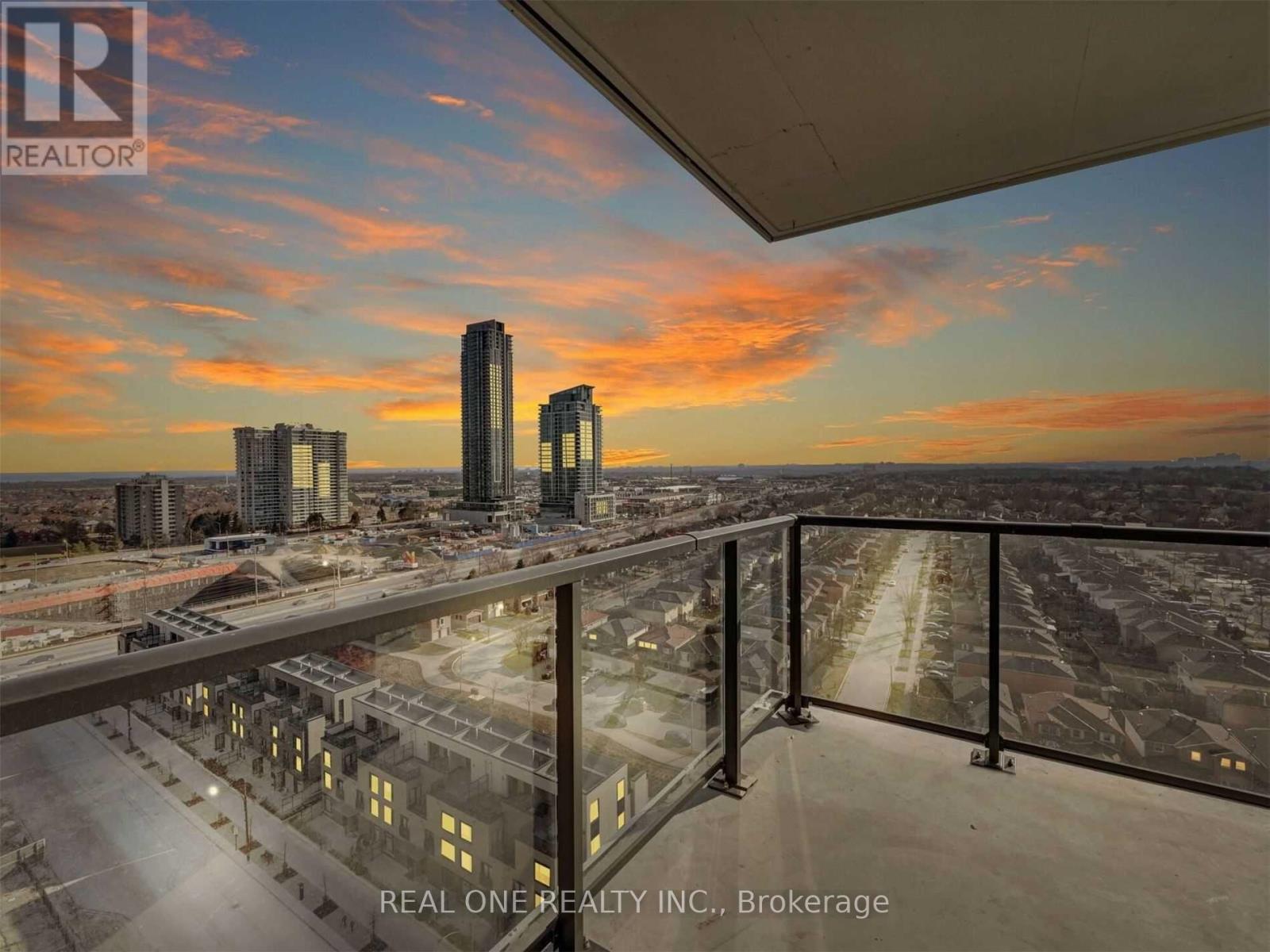 1520 - 4055 Parkside Village Drive, Mississauga, Ontario  L5B 0K8 - Photo 3 - W12842350