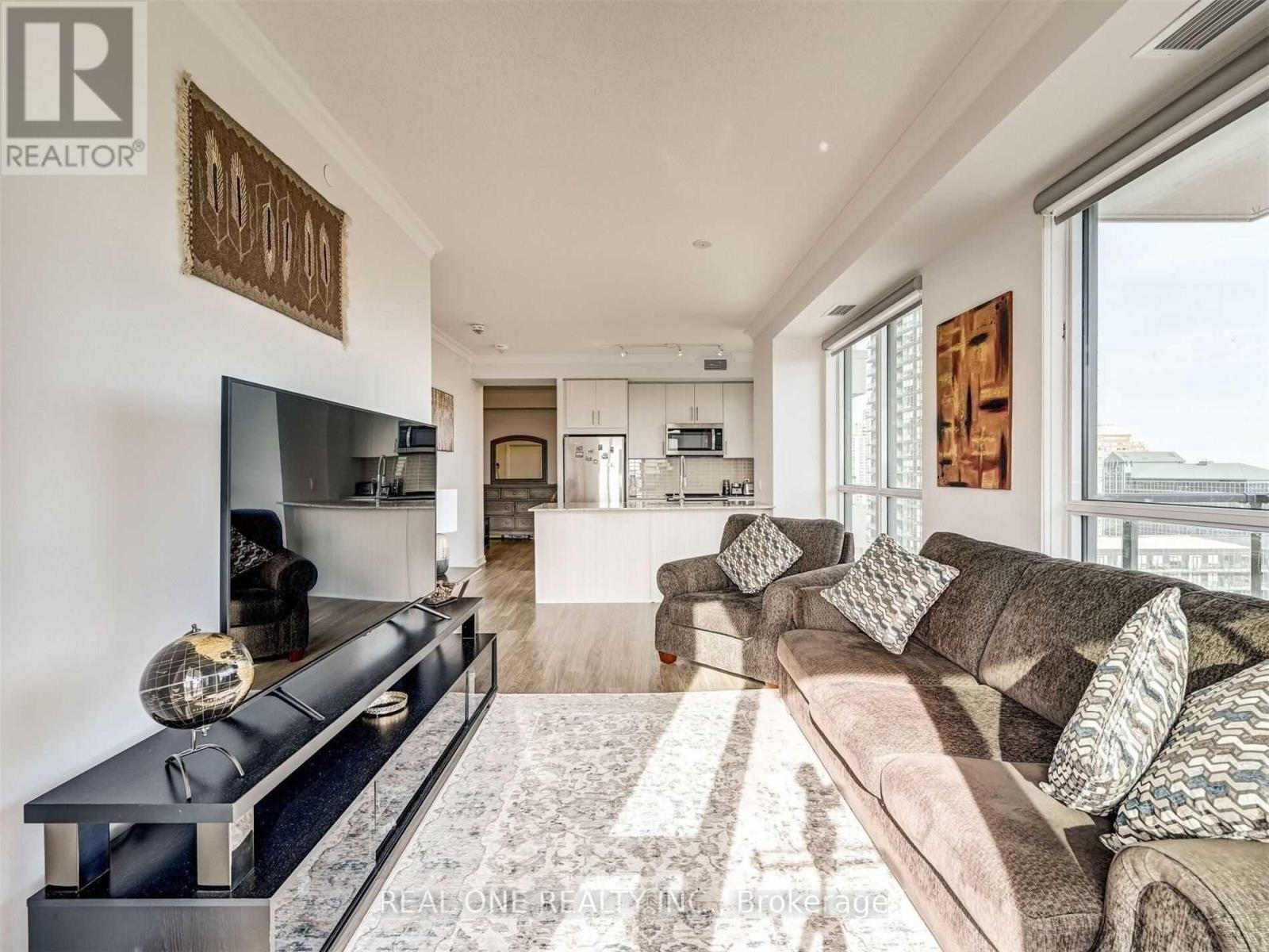 1520 - 4055 Parkside Village Drive, Mississauga, Ontario  L5B 0K8 - Photo 6 - W12842350