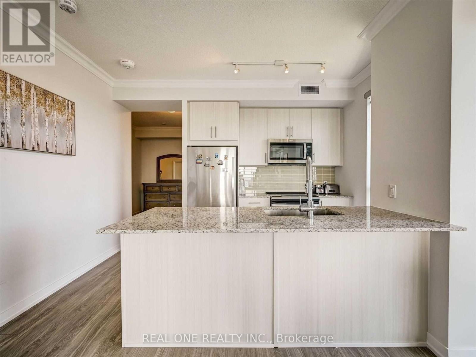 1520 - 4055 Parkside Village Drive, Mississauga, Ontario  L5B 0K8 - Photo 9 - W12842350