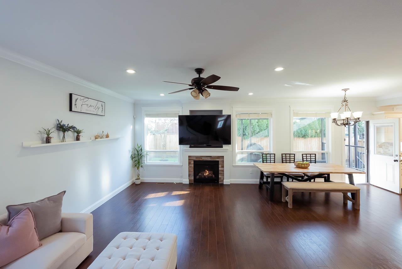 7260 196 Street, Langley, British Columbia  V2Y 3C3 - Photo 4 - R3091439