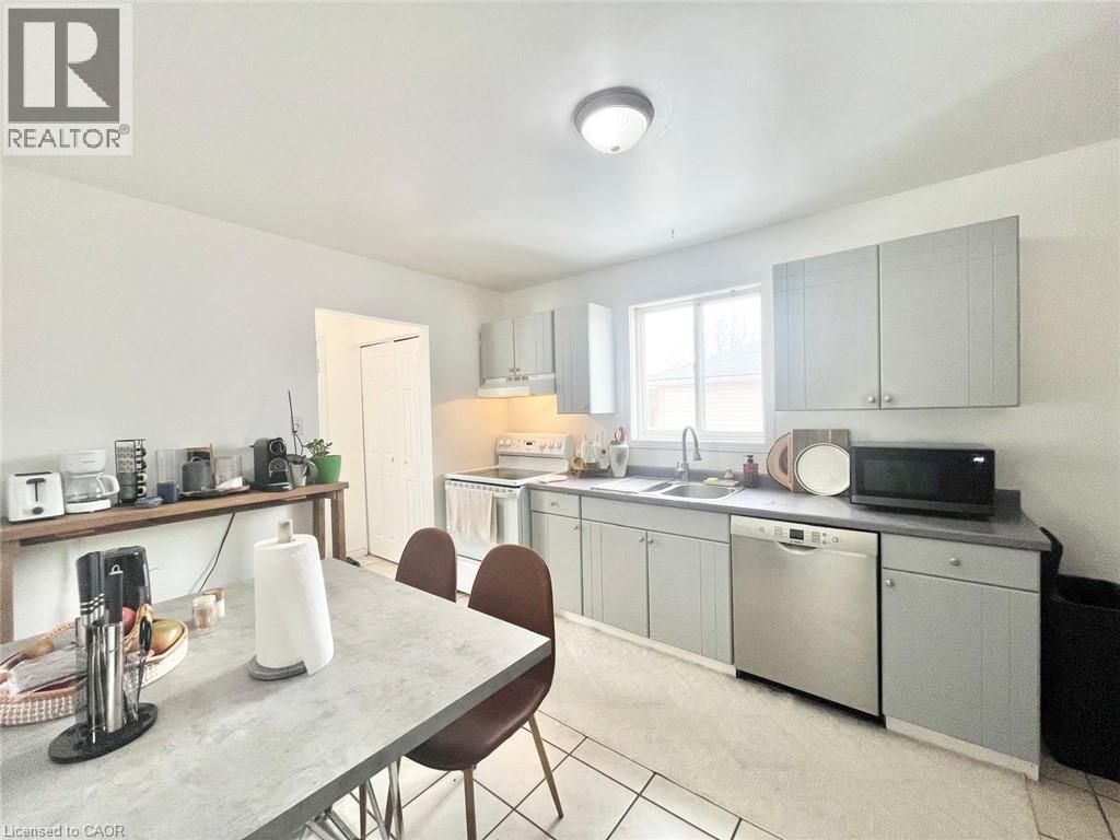 338 Fleming Drive, London, Ontario  N5V 4Y6 - Photo 12 - 40809393