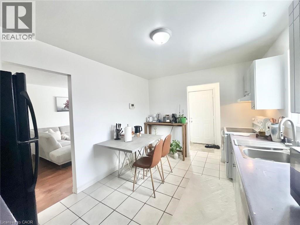 338 Fleming Drive, London, Ontario  N5V 4Y6 - Photo 13 - 40809393