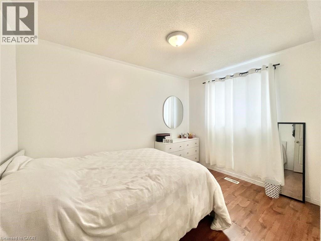 338 Fleming Drive, London, Ontario  N5V 4Y6 - Photo 16 - 40809393