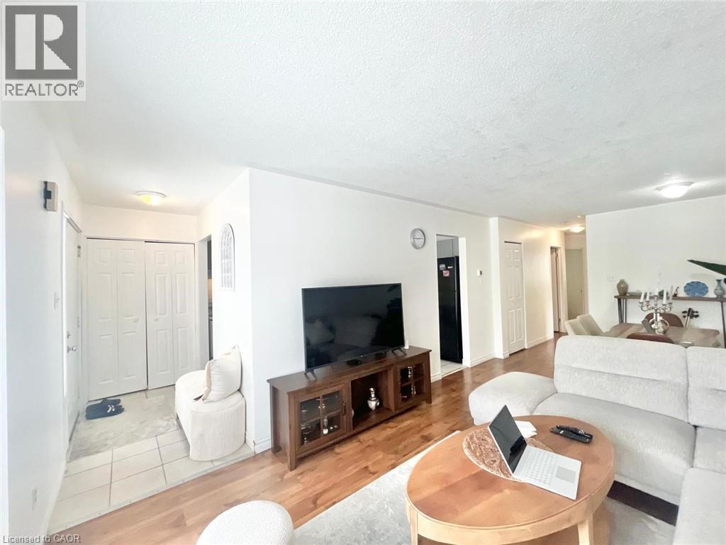 338 Fleming Drive, London, Ontario  N5V 4Y6 - Photo 9 - 40809393