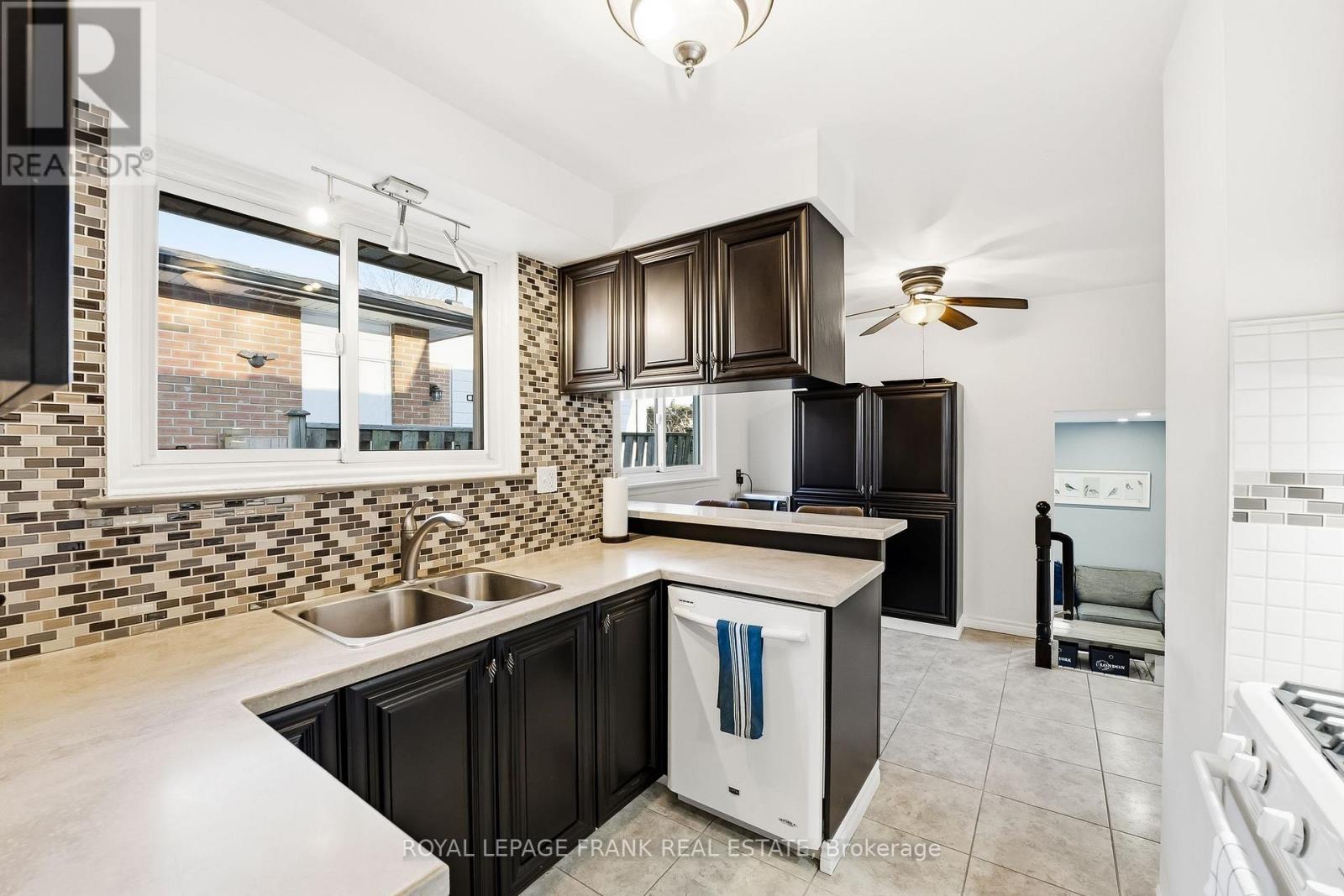 489 Crestwood Drive, Oshawa, Ontario  L1G 2R4 - Photo 15 - E12842398