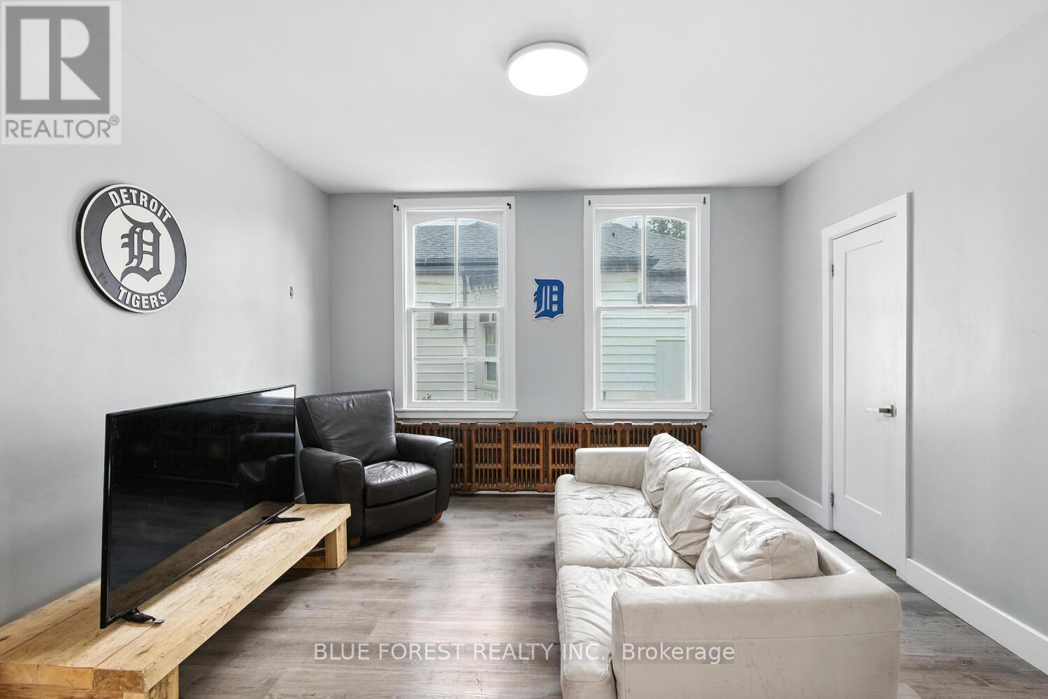 358 Simcoe Street, London East, Ontario  N6B 1J7 - Photo 9 - X12842376