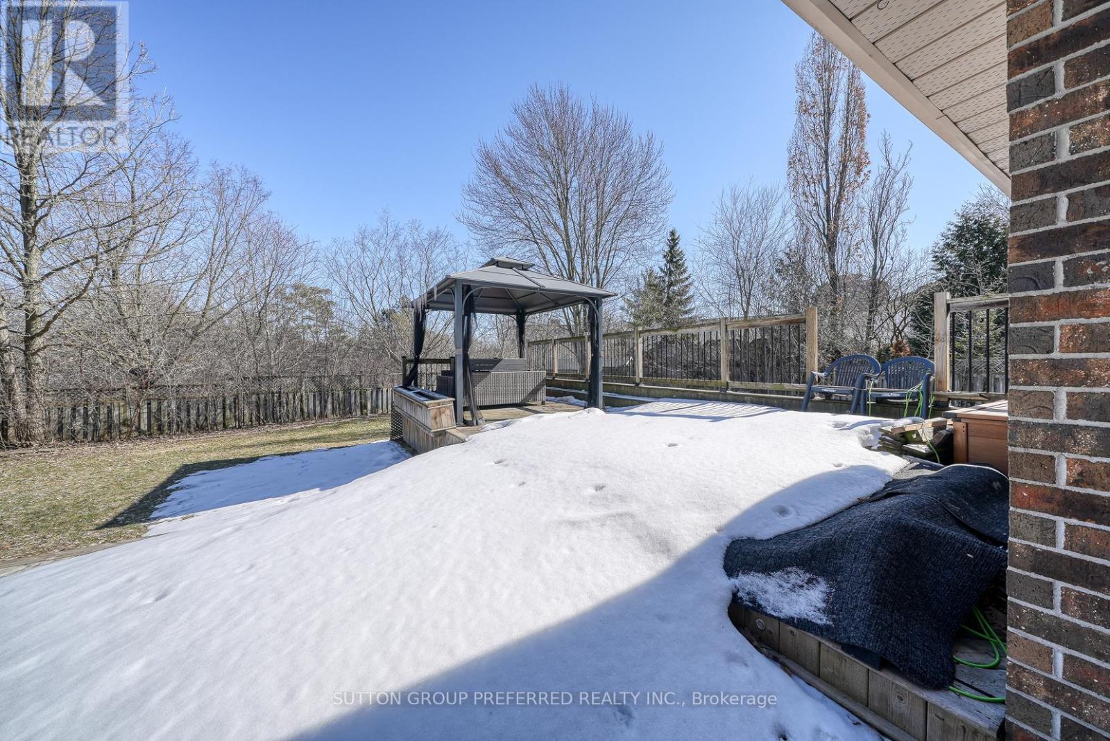 1698 Blackwater Court, London North, Ontario  N5X 3B5 - Photo 4 - X12842424
