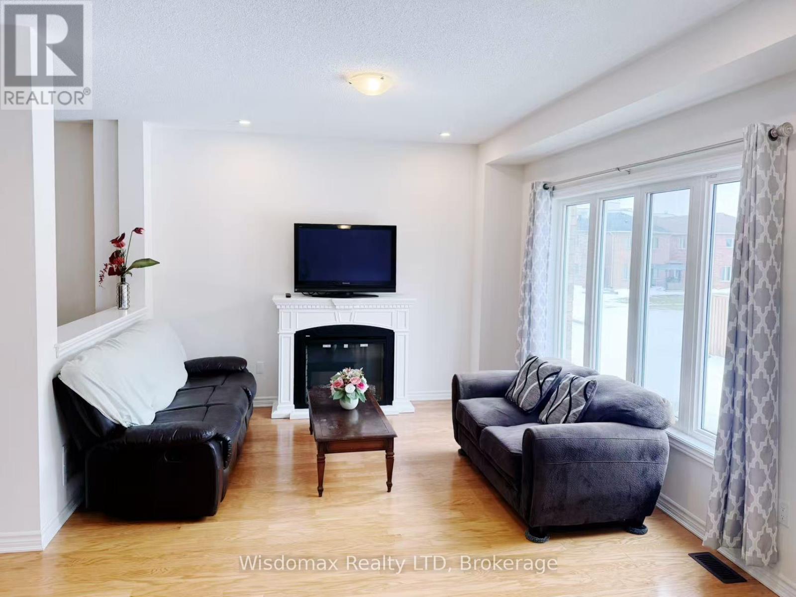 29 Palace Street, Thorold, Ontario  L2V 0J7 - Photo 8 - X12842388