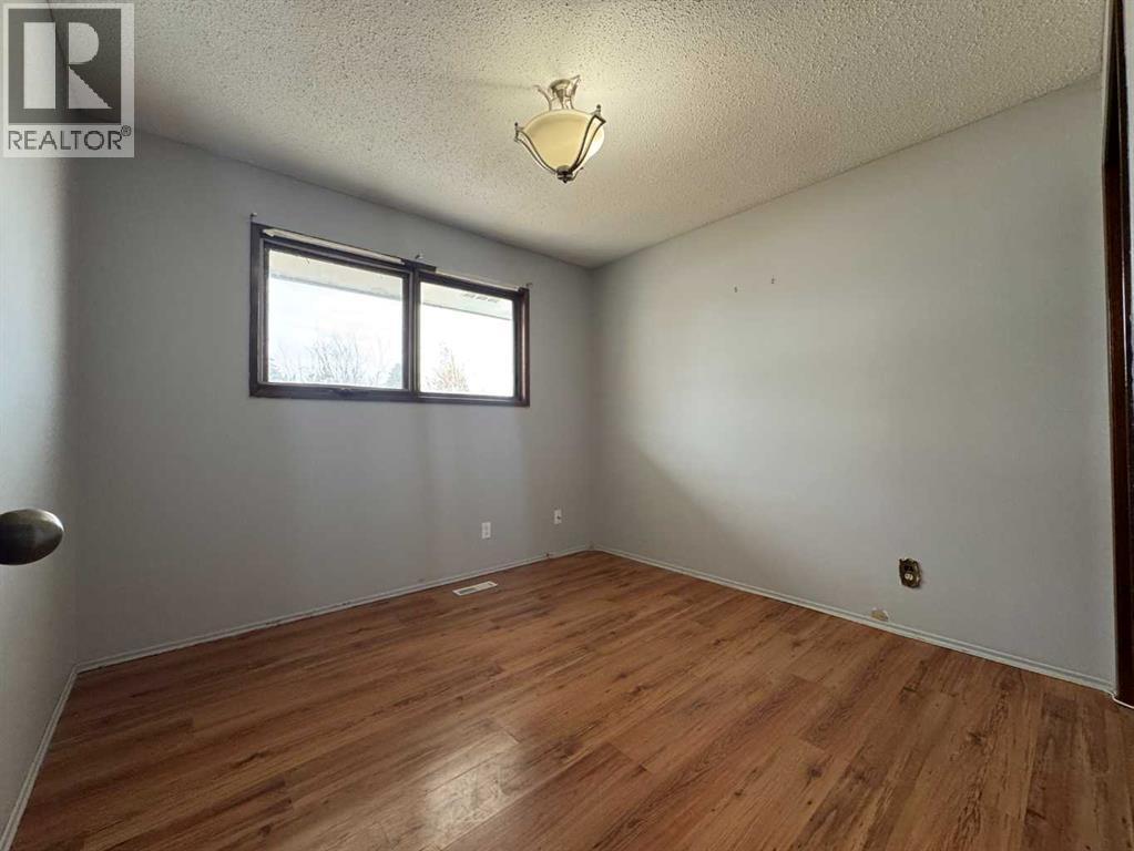 1251 St Catherine Road N, Lethbridge, Alberta  T1H 4E9 - Photo 12 - A2289681