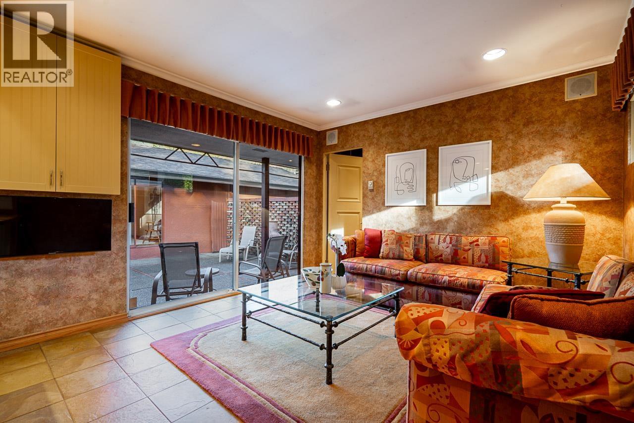 4695 Mapleridge Drive, North Vancouver, British Columbia  V7R 3T6 - Photo 14 - R3095423