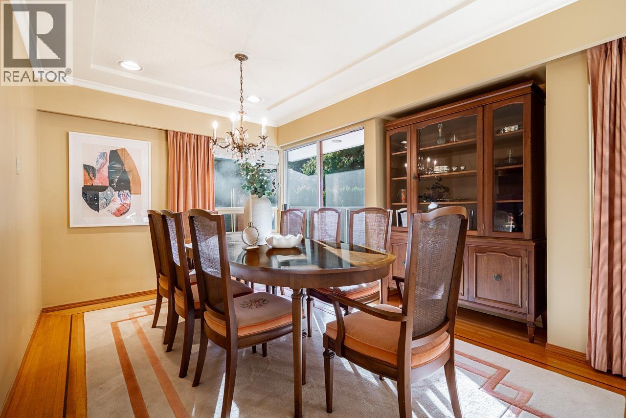 4695 Mapleridge Drive, North Vancouver, British Columbia  V7R 3T6 - Photo 11 - R3095423