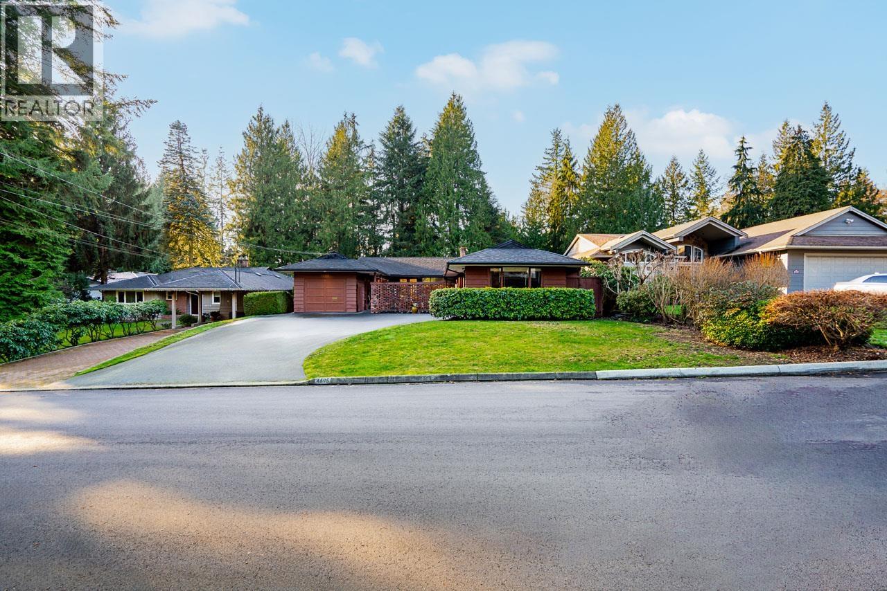 4695 Mapleridge Drive, North Vancouver, British Columbia  V7R 3T6 - Photo 32 - R3095423