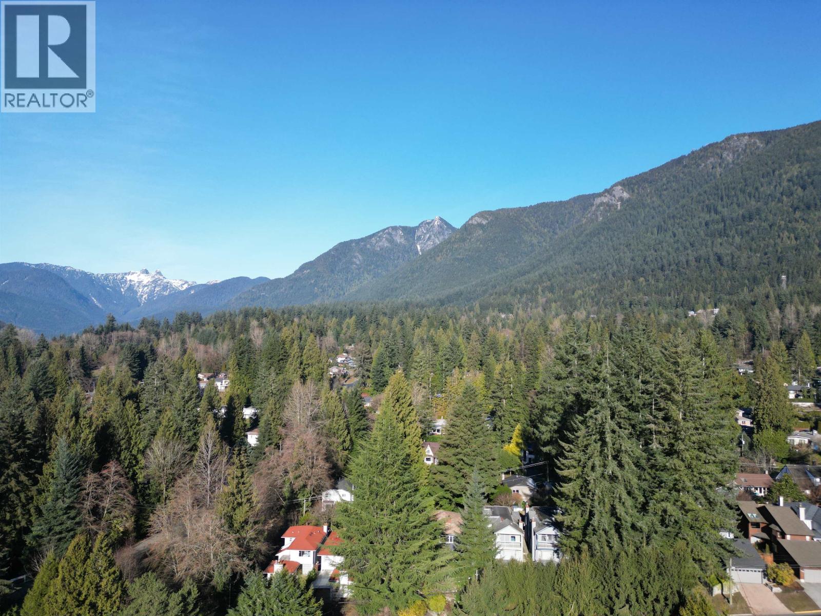 4695 Mapleridge Drive, North Vancouver, British Columbia  V7R 3T6 - Photo 34 - R3095423